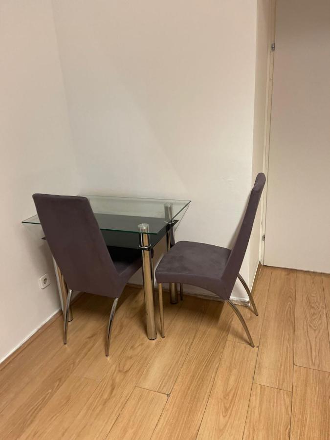 Neat 1br Apt. Simmering-ideal For Longstays Wien